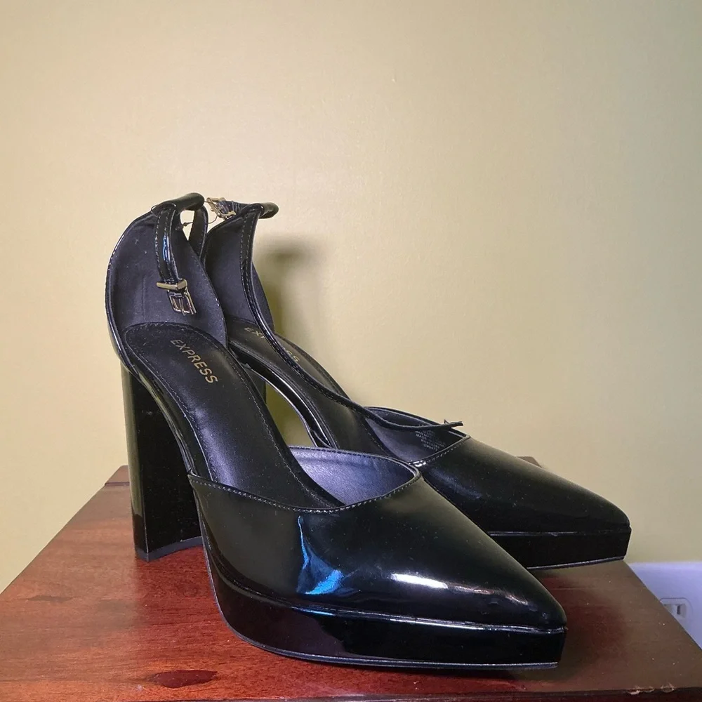 Express Black patent Platform Heels